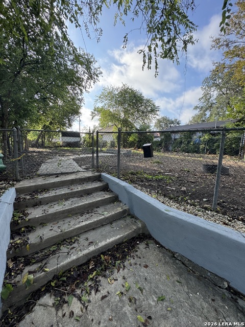 224 Alexander Ave Property Photo 2