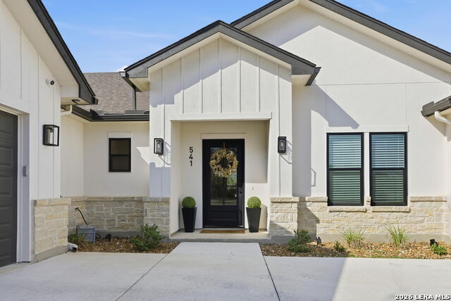 541 Rio Azul Dr Property Photo 6