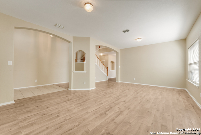3810 Hatwig Flds Property Photo 5