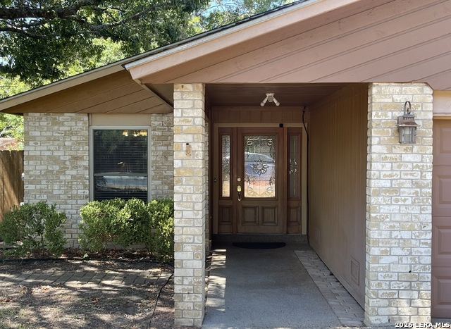 4334 Hollow Hill Dr Property Photo 2