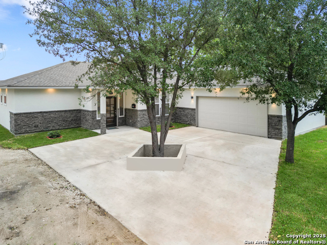 5338 Howard St Property Photo 1