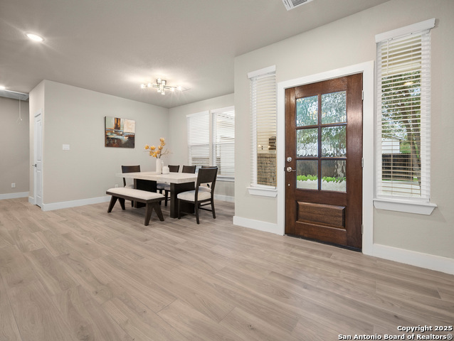 5338 Howard St Property Photo 6