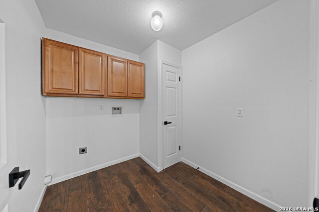516 Westminster St Property Photo 9