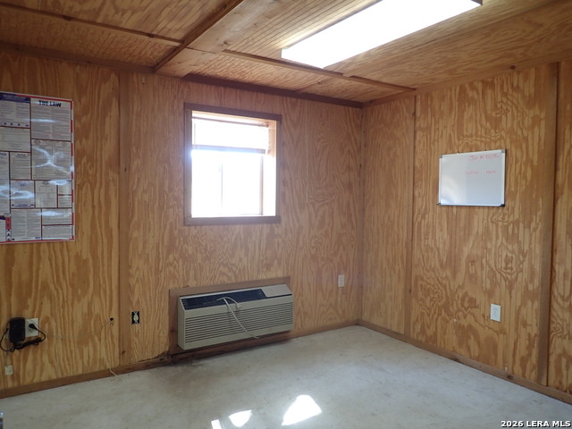 5726 W State Highway 46 Property Photo 22