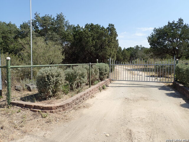 5726 W State Highway 46 Property Photo 3