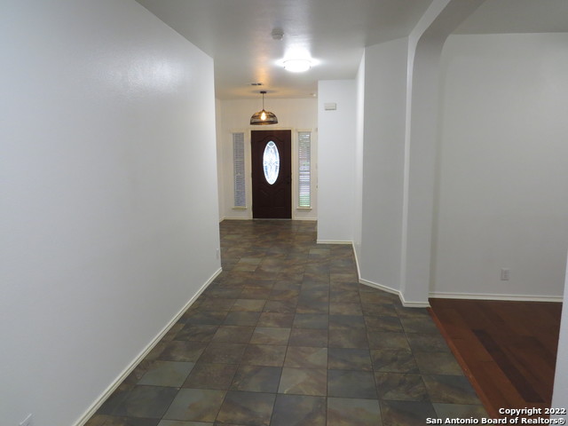 108 Phantom Crk Property Photo 5