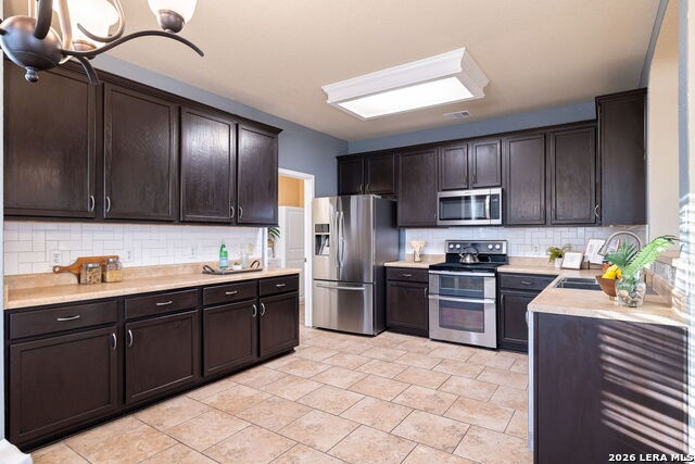 16903 Graham Walk Property Photo 16