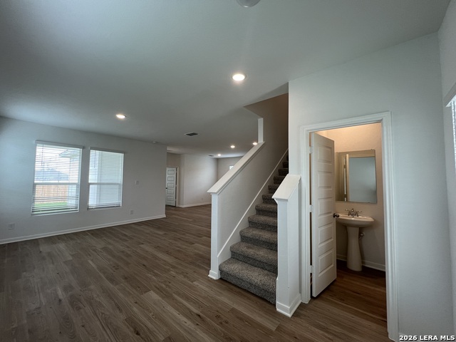 501 Jean St Property Photo 3