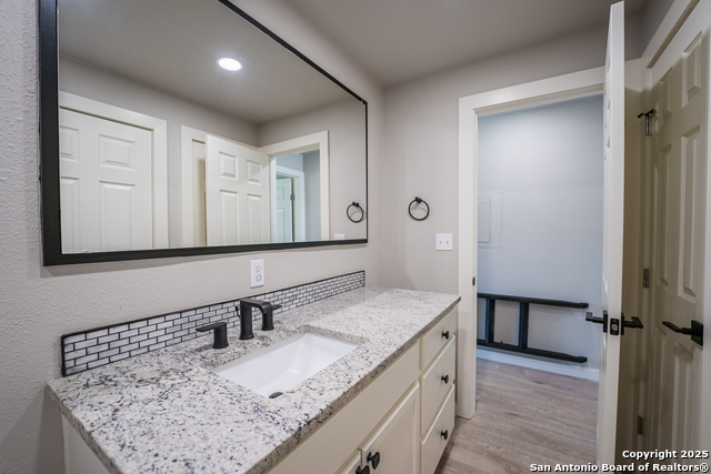 1225 Texas Oaks Property Photo 25