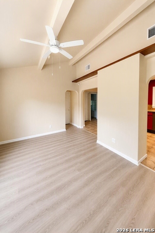 316 Pinckney St Property Photo 4