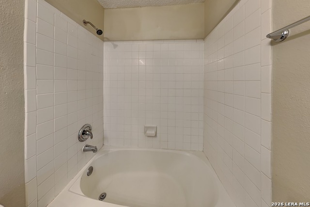 8055 Chestnut Cedar Dr Property Photo 9