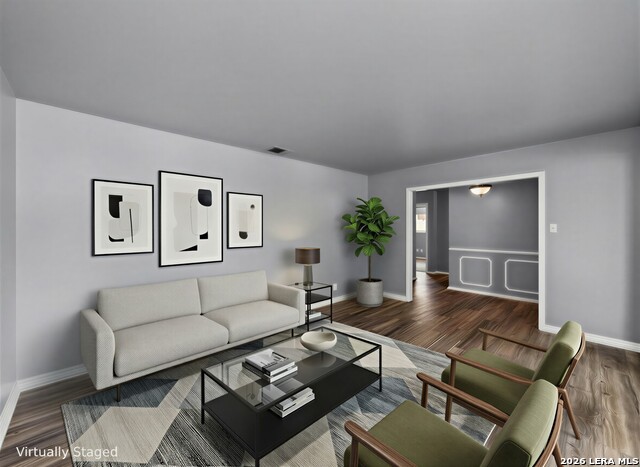 621 Balfour Dr Property Photo 4