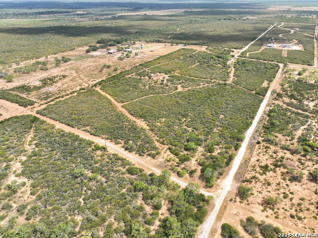313 Private Road 7504 Property Photo 9