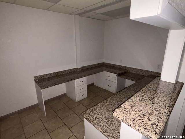 1302 S General Mcmullen Dr Property Photo 15