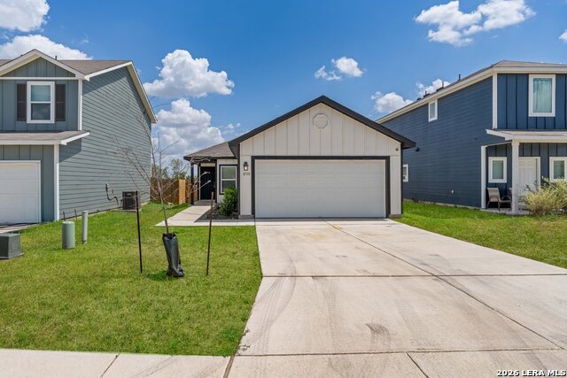 8718 Broad Wing Drive Property Photo 1