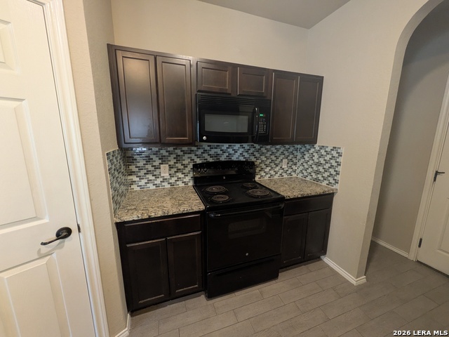 5826 Grandwood Property Photo 18
