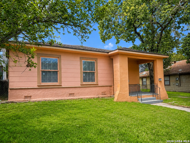 1023 W French Pl Property Photo 13
