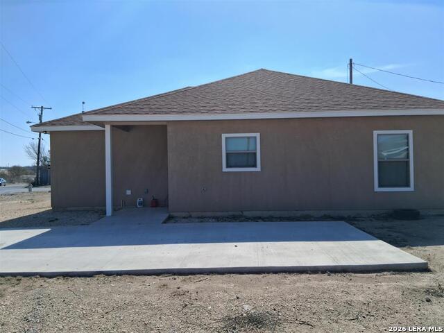 1012 E Bowie St Property Photo 4