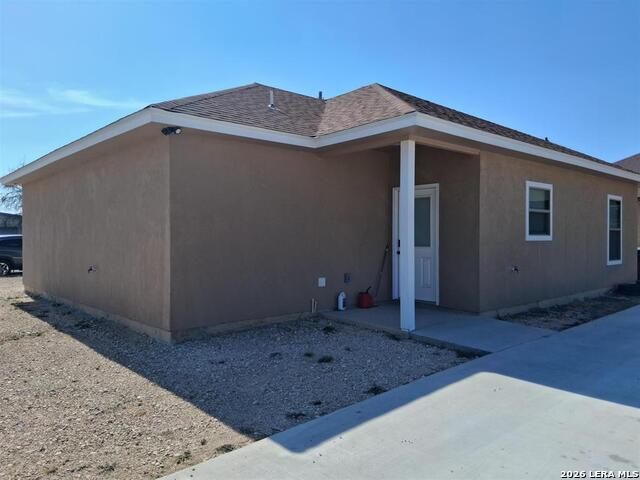 1012 E Bowie St Property Photo 5