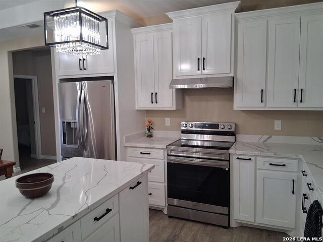 1012 E Bowie St Property Photo 11