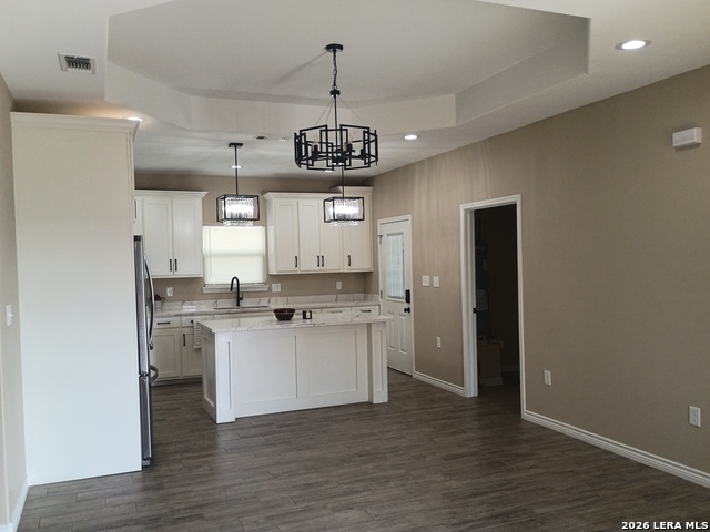1012 E Bowie St Property Photo 12