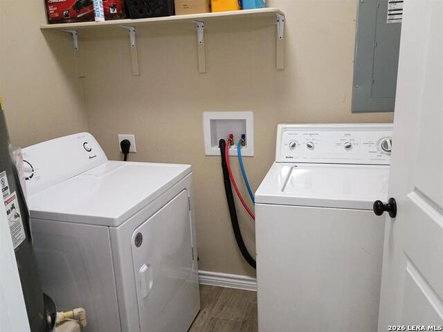 1012 E Bowie St Property Photo 23