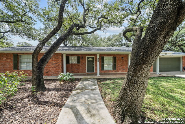 202 Donella Dr Property Photo 2