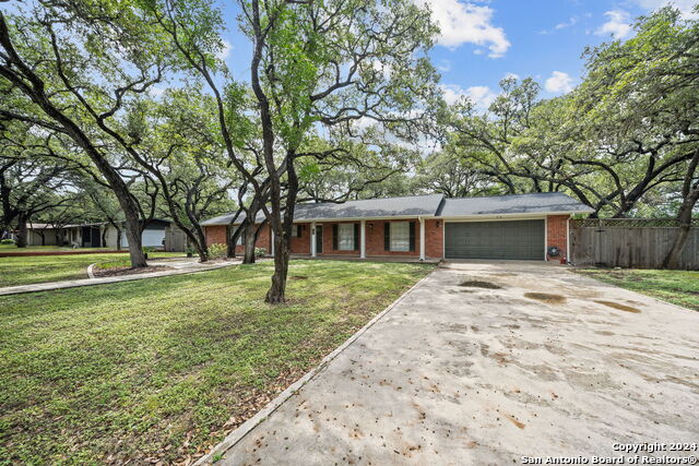 202 Donella Dr Property Photo 5
