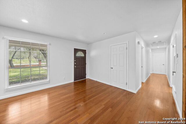 202 Donella Dr Property Photo 6