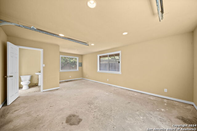 202 Donella Dr Property Photo 28