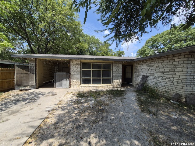 807 Weizmann St Property Photo 1