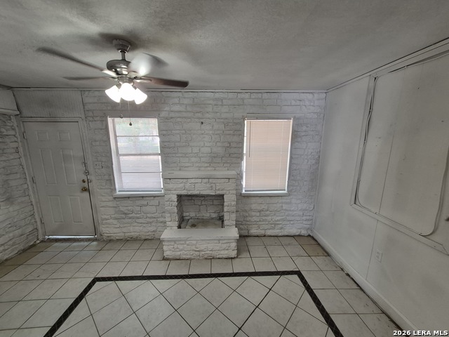 807 Weizmann St Property Photo 9