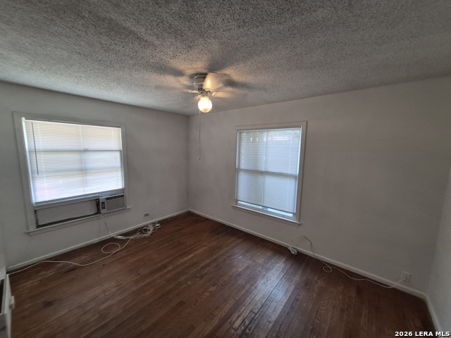 807 Weizmann St Property Photo 20