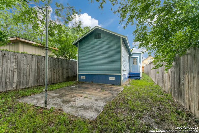 1324 E Carson St Property Photo 20