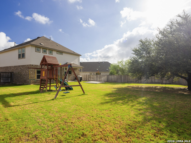 2033 Egret Ave Property Photo 3