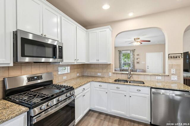 1704 Comfort Property Photo 11
