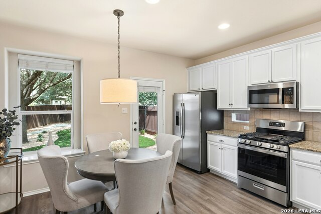 1704 Comfort Property Photo 12