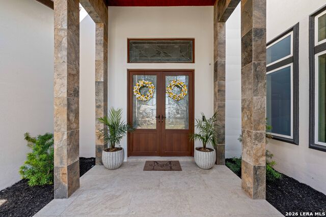 37 Trophy Property Photo 15