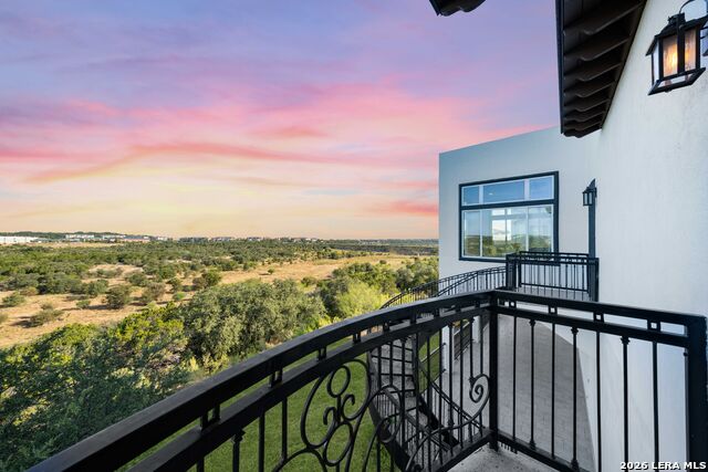 37 Trophy Property Photo 65