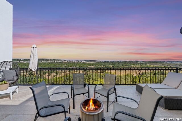 37 Trophy Property Photo 74