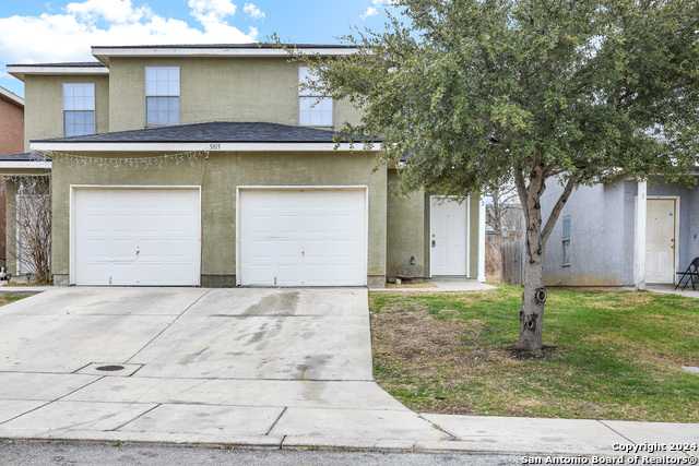 5815 Golf Bnd Property Photo 2
