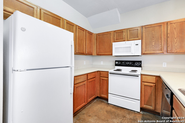 5815 Golf Bnd Property Photo 7
