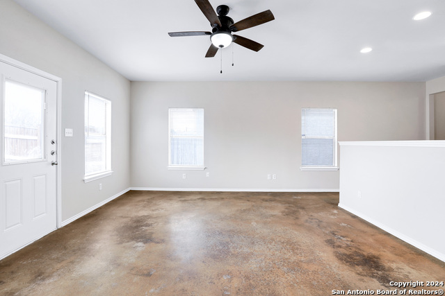 5815 Golf Bnd Property Photo 13