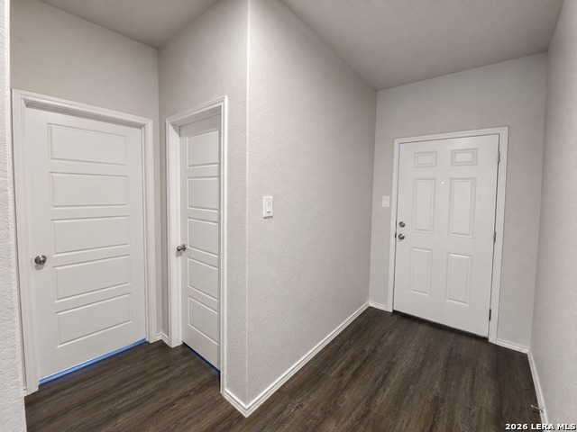 2135 Dry Moss Pass Property Photo 13
