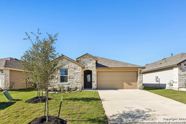 21281 Millstream Bend Property Photo 1