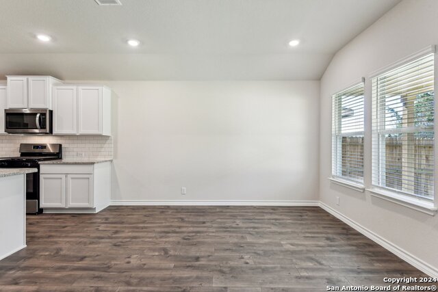 21281 Millstream Bend Property Photo 10