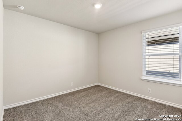 21281 Millstream Bend Property Photo 23