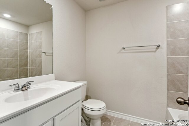 21281 Millstream Bend Property Photo 32