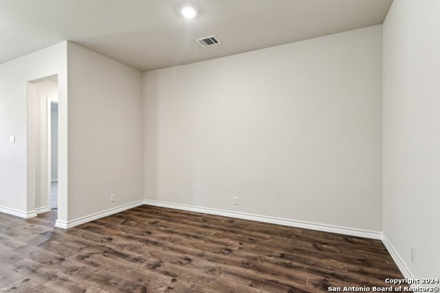 21281 Millstream Bend Property Photo 34