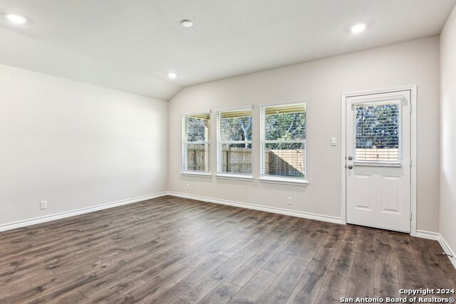 21281 Millstream Bend Property Photo 37